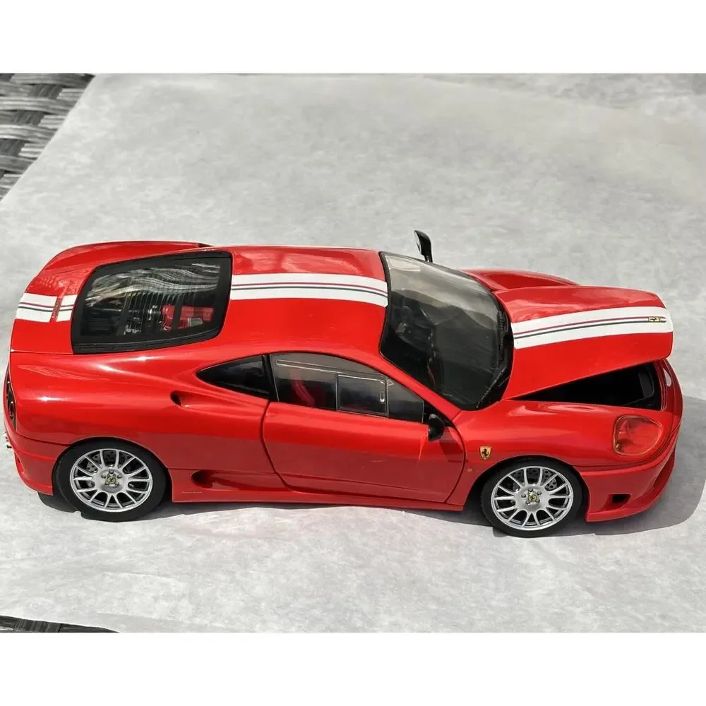 A48 1999 Hot Wheels 1/18 Scale Die Cast Model Ferrari 360 Modena - Red
